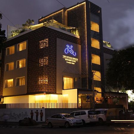 The Royale Senate Race Course, Bangalore Exterior photo